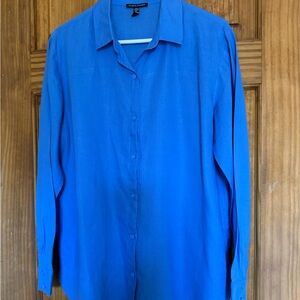 Eileen Fisher 100% organic linen women’s Blue Button-Up Shirt